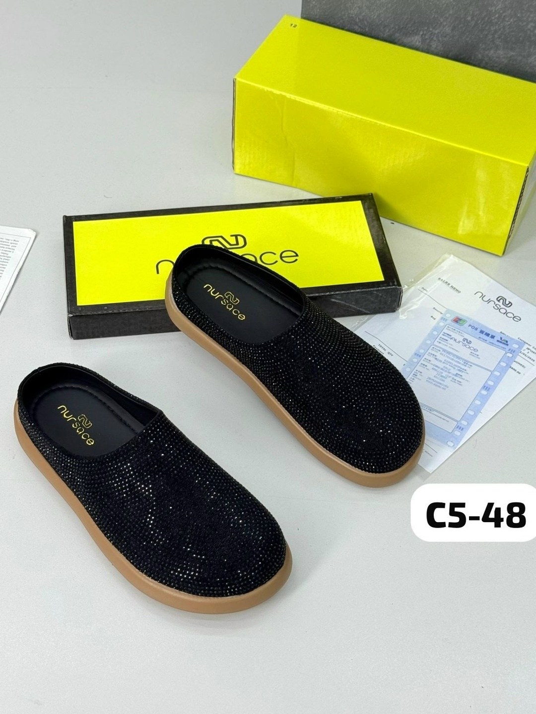 ,тапочки модные, женская,женские шлепанцы,женские тапочки