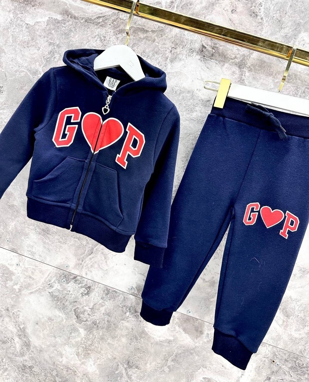 костюм спортивный велюровый,велюровый костюм для девочки,велюровые костюмы для детей,бархатные костюмы детские,велюровые костюмы