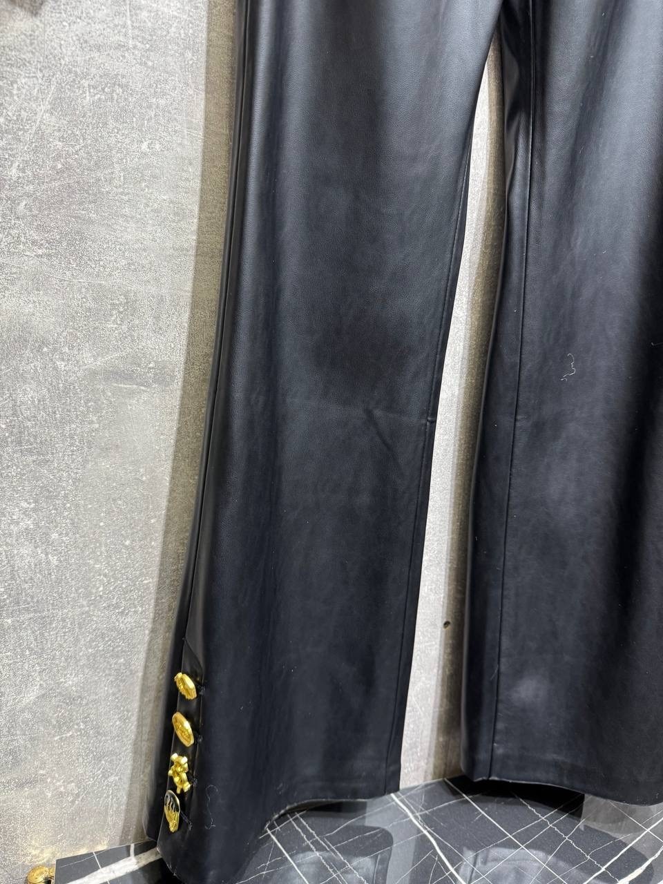 брюки кожаные,кожаные штаны,женские брюки из искусственной кожи,женские кожаные брюки,широкие брюки