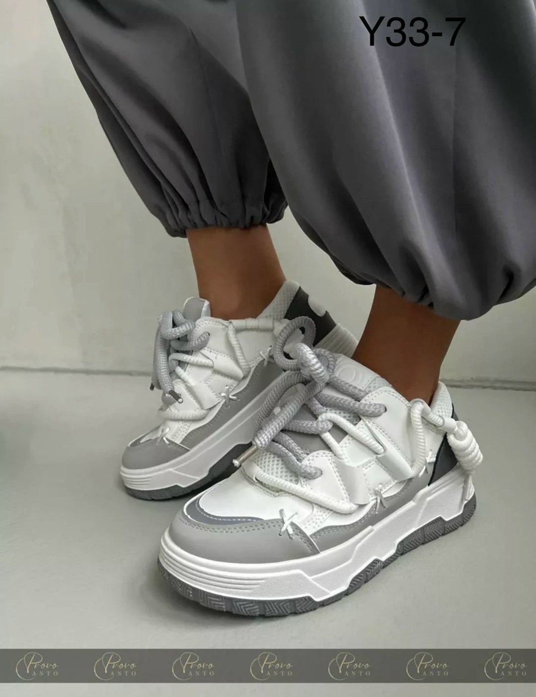 кроссовки женскиe,,кроссовки массивные,кроссовки модные,повседневные кроссовки