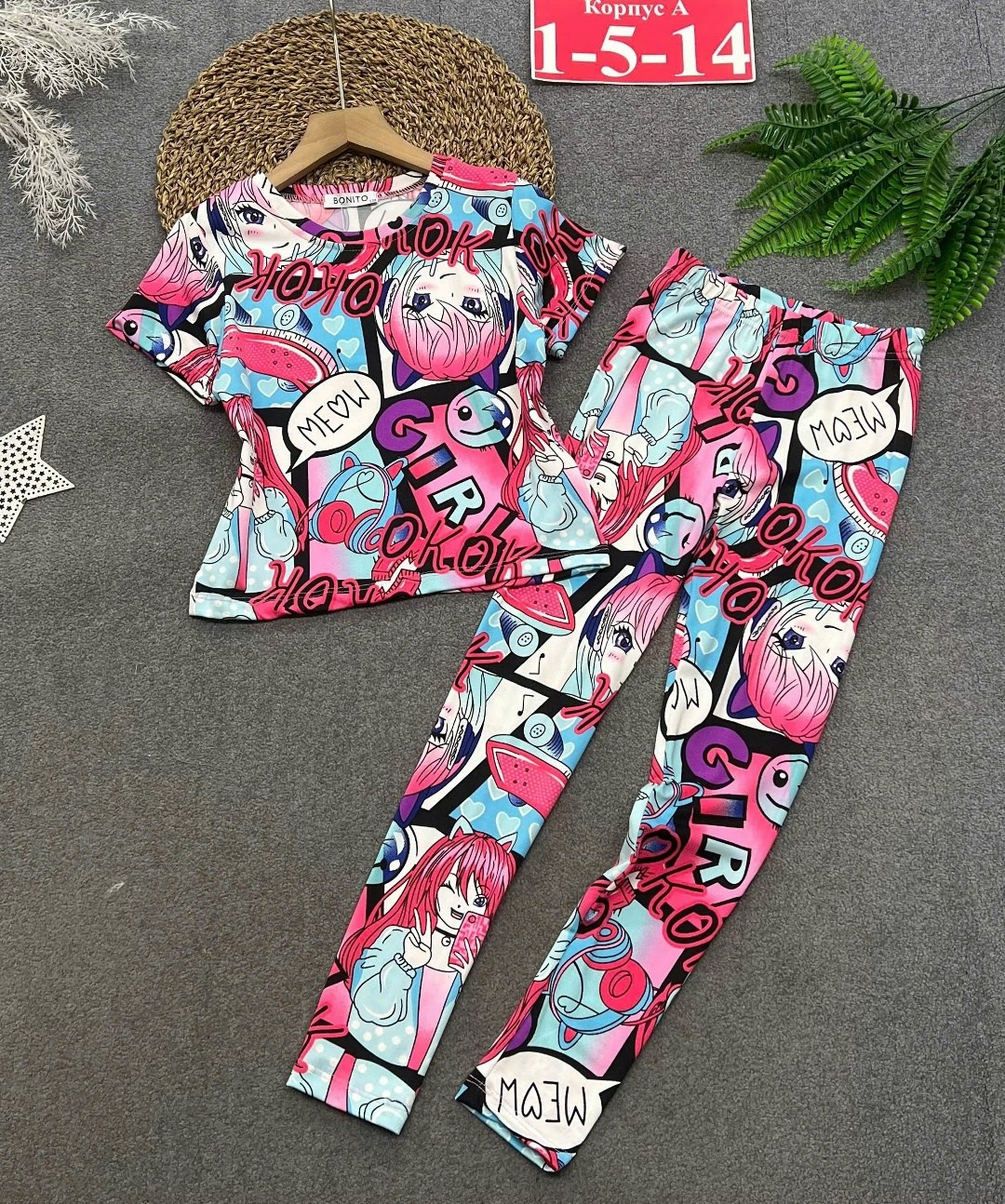 костюм спортивный для девочек,костюм для девочки,костюм спортивный с лосинами,костюм ярко,костюм детский