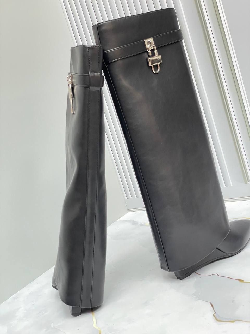 сапоги на танкетке в стиле givenchy,,сапоги givenchy,сапоги живанши шаркс,сапоги на танкетке в стиле givenchy арт с53-1