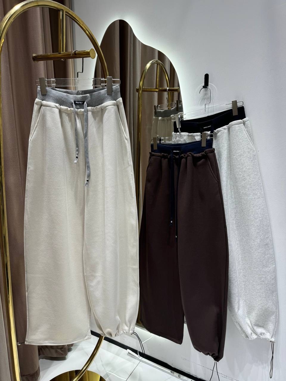 спортивный костюм женский,спортивный костюм,серый спортивный костюм,спортивный костюм модный,костюм спортивный брючный с худи на молнии и капюшоном fashionboom