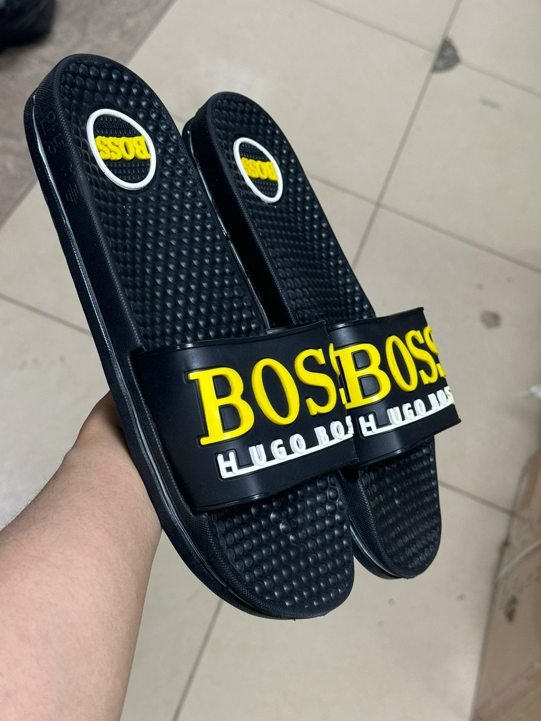 мужские шлепанцы,мужские шлепки ,шлепки хьюго босс,шлепки мужские,