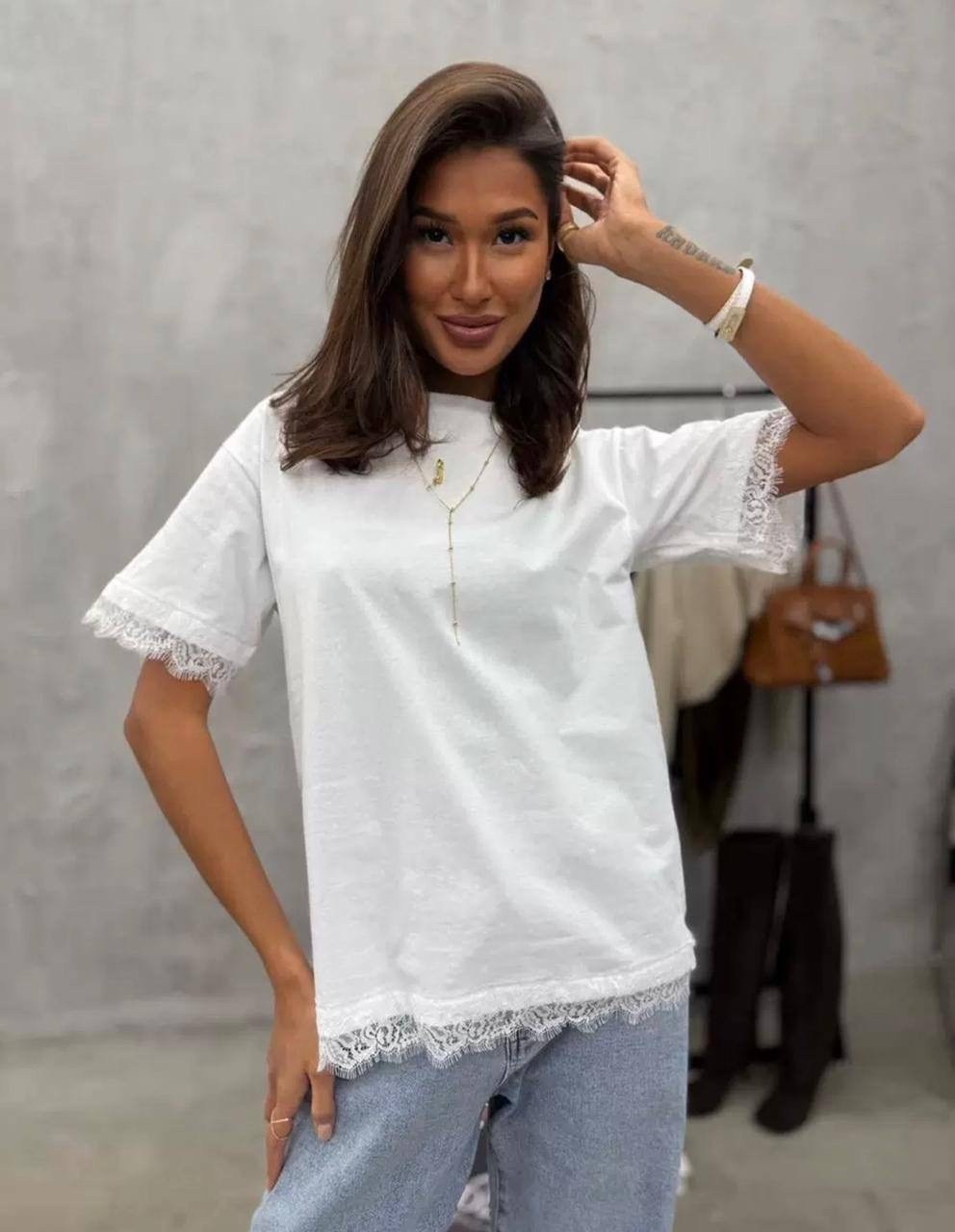 платье с кружевами,платье с кружевом,платье с гипюром,платье внизу с кружевом,женское платье