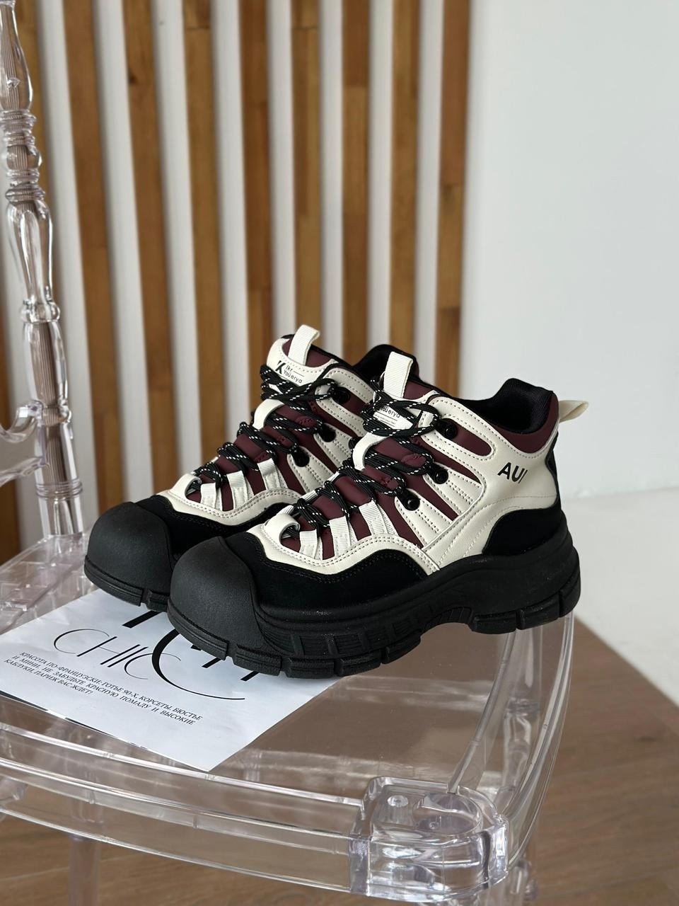 ,женские кроссовки,массивные кроссовки,модные кроссовки,кроссовки повседневные