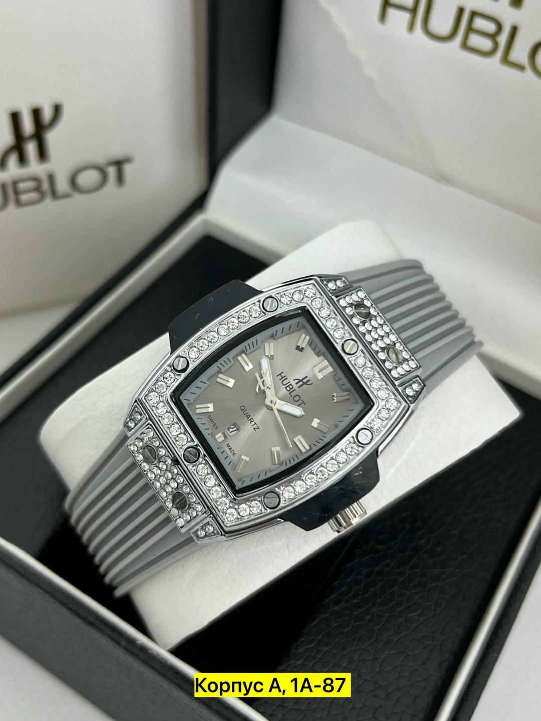 часы женские hublot,часы hublot,женские часы хублот,часы hublot женские 45 мм застежка бабочка,hublot spirit of big bang