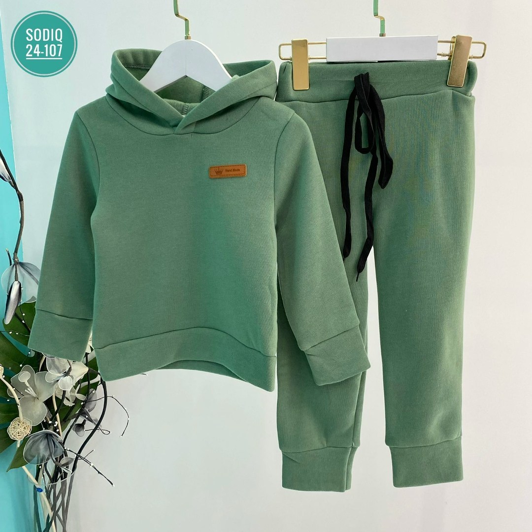 детский спортивный костюм из футера с начесом,детский костюм из футера с начесом,спортивные костюмы на флисе,детский спортивный костюм из футера,костюм с начесом