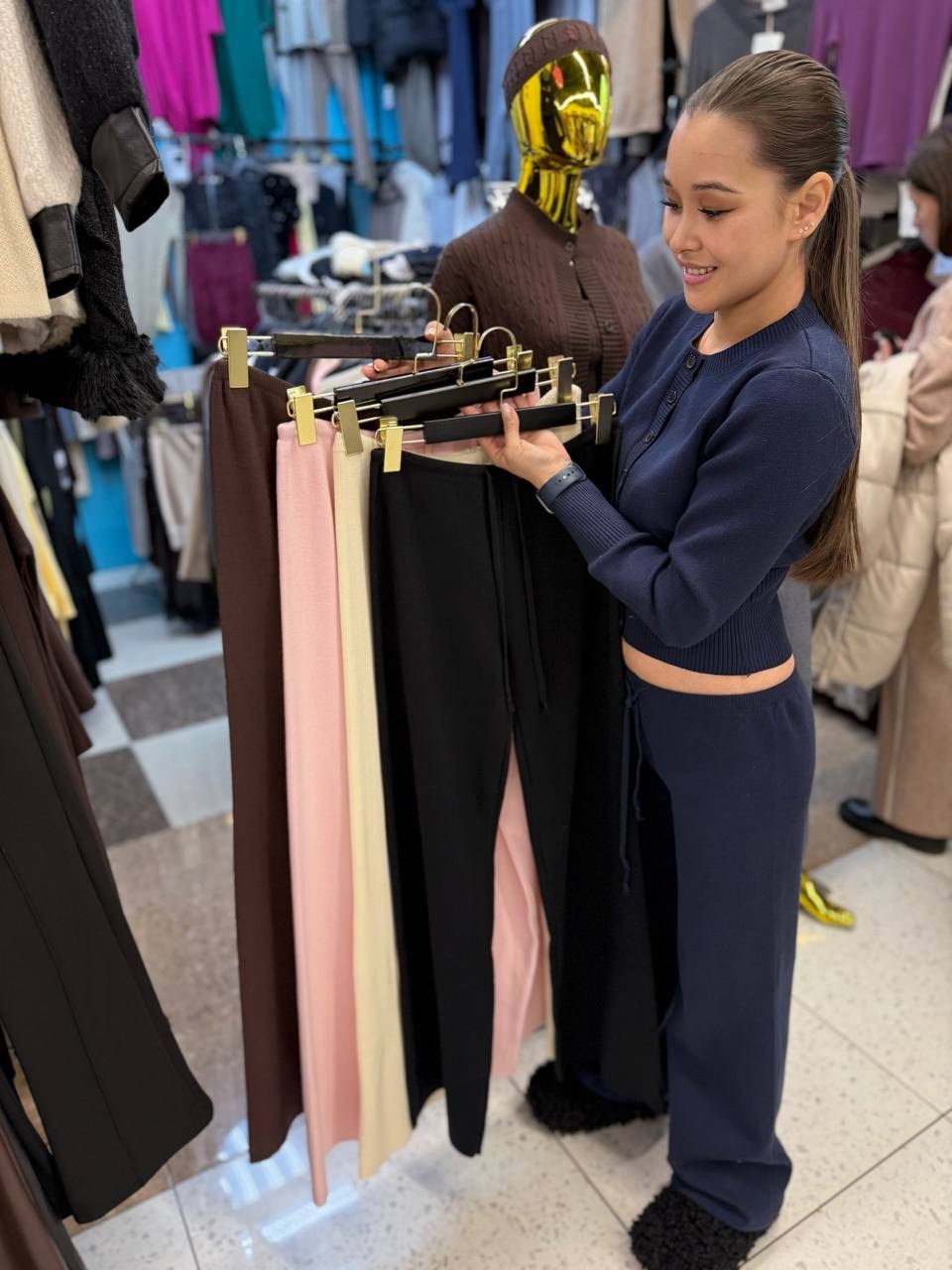 брючный костюм повседневный,женский трикотажный брючный костюм,трикотажный брючный костюм,женский трикотажный костюм,трикотажные костюмы