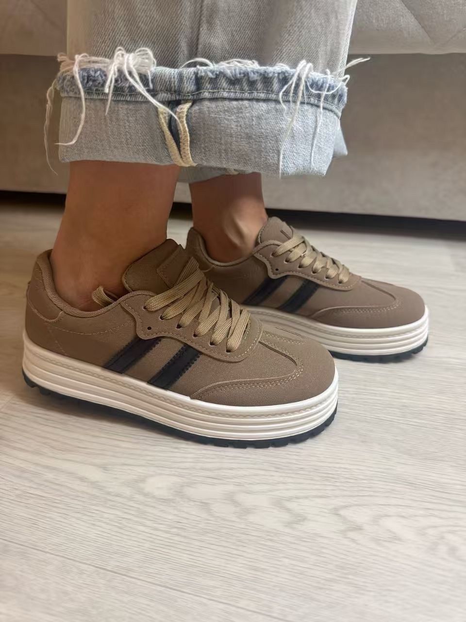 женские кроссовки,женские кроссовки на платформе,кроссовки на платформе повседневные,повседневные кроссовки,