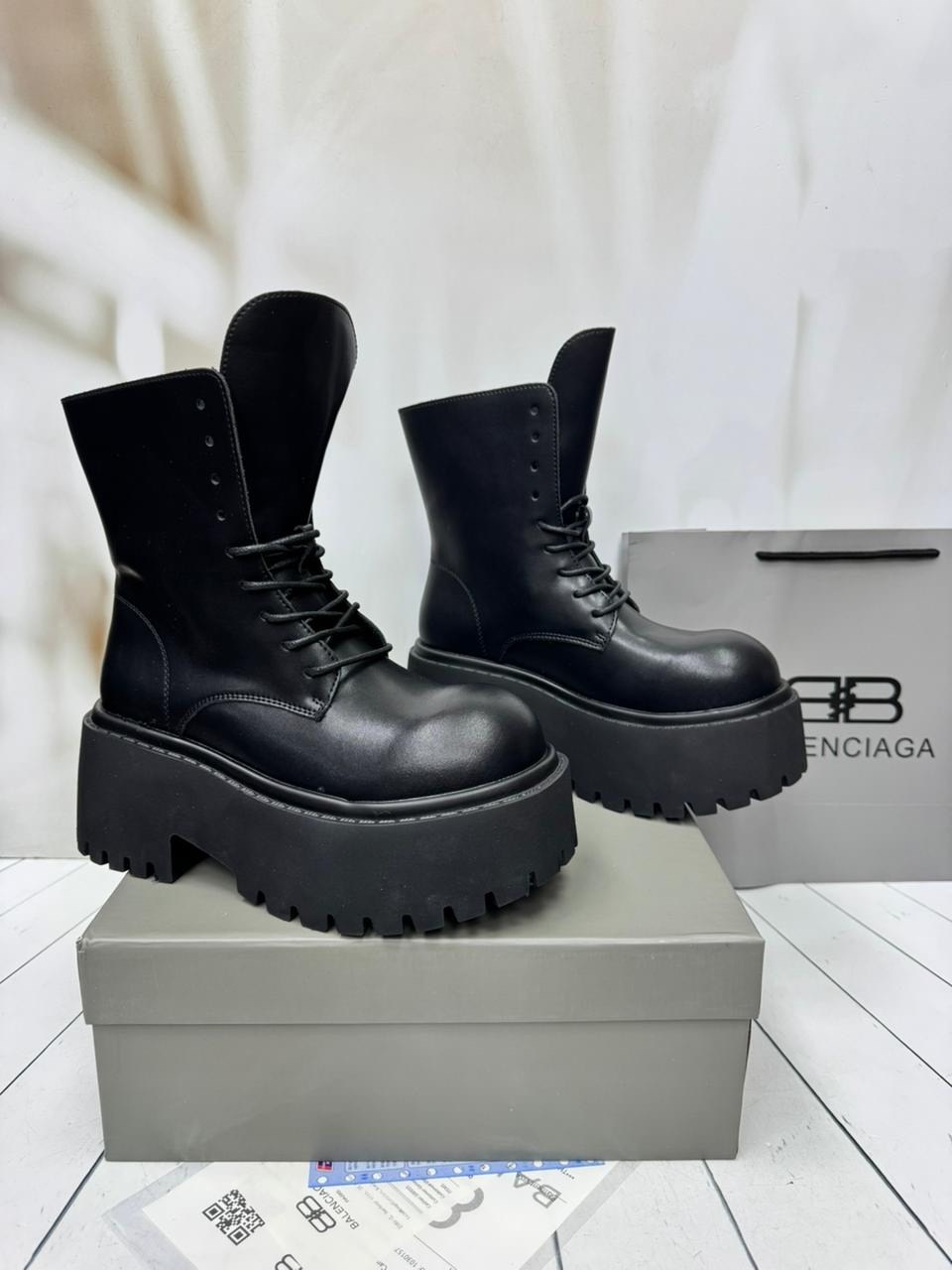 balenciaga ботинки,баленсиага  2026,,ботинки баленсиага,ботинки женские balenciaga