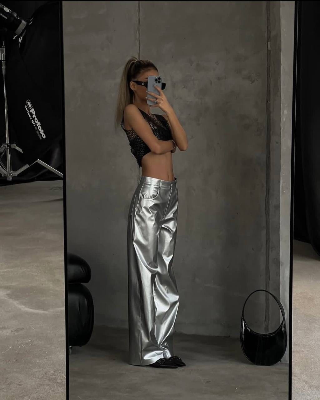 модные серебристые женские брюки clacive из искусственной кожи,брюки серебристые,серебряные брюки,серебристые брюки широкие,женские брюки ttvq из серебристой искусственной кожи