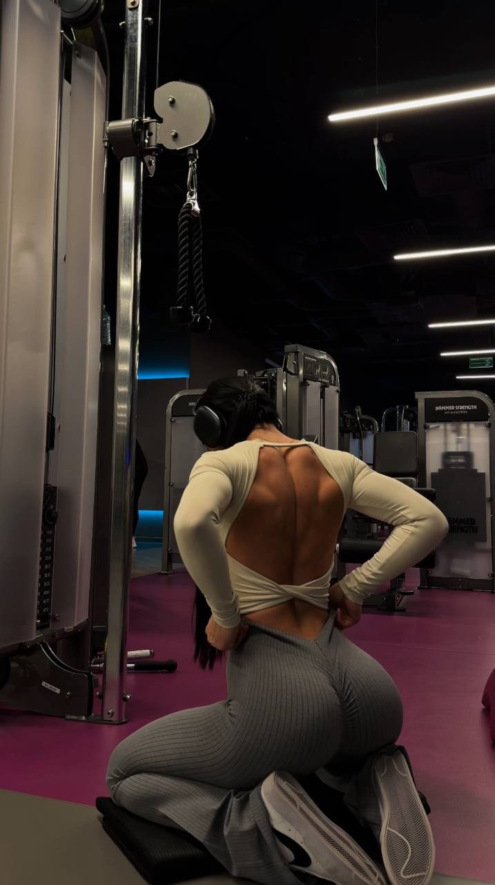 тренировка ягодиц,тренировка для ног и ягодиц,фитнес,тренировка для женщин,тренировка для ног и ягодиц в домашних условиях