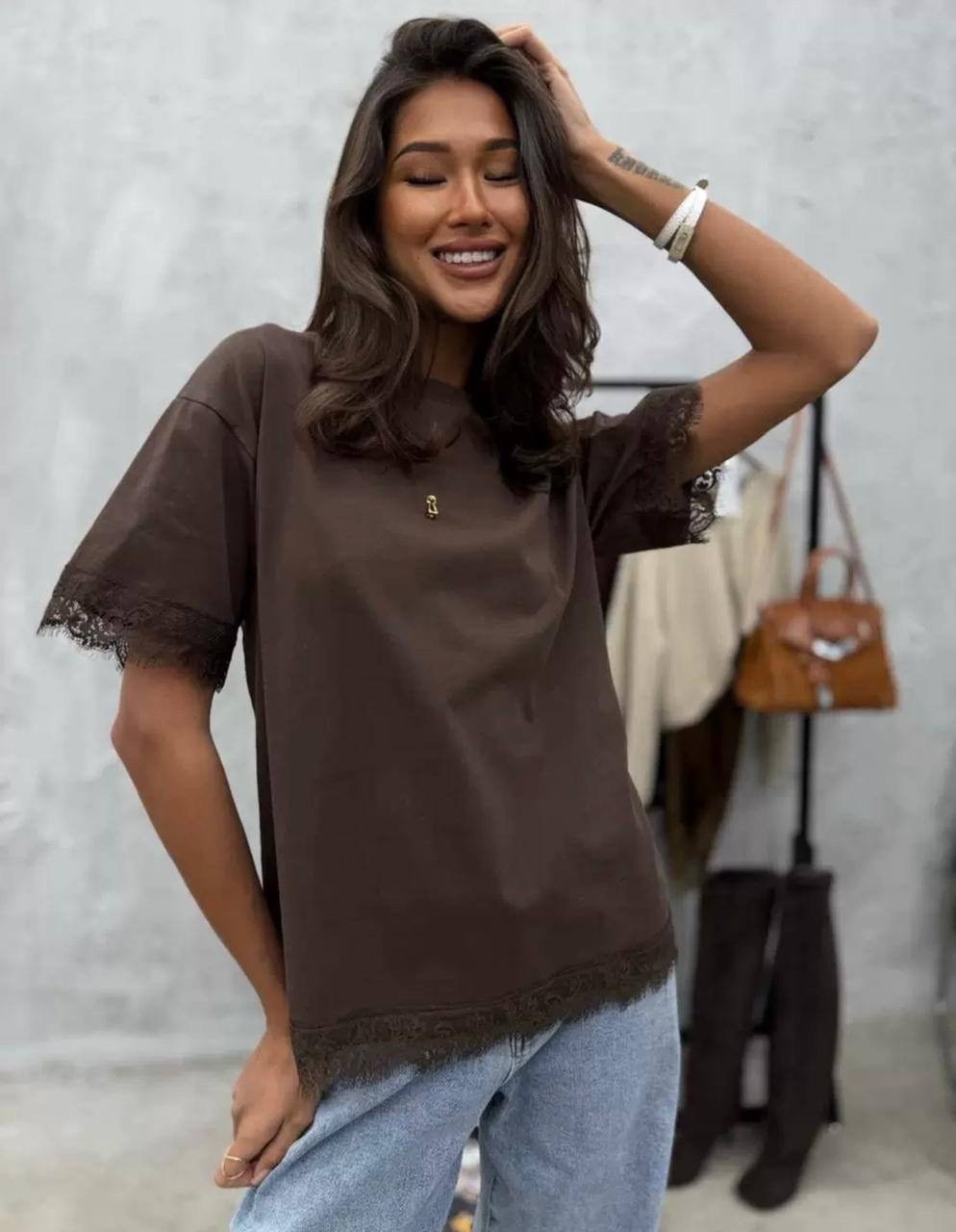 платье с кружевами,платье с кружевом,платье с гипюром,платье внизу с кружевом,женское платье