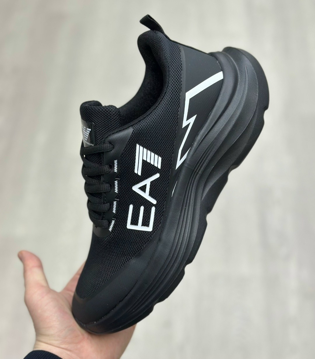кроссовки,эксклюзивные кроссовки,кроссовки ea 7,кроссовка мужской,кроссовки emporio armani