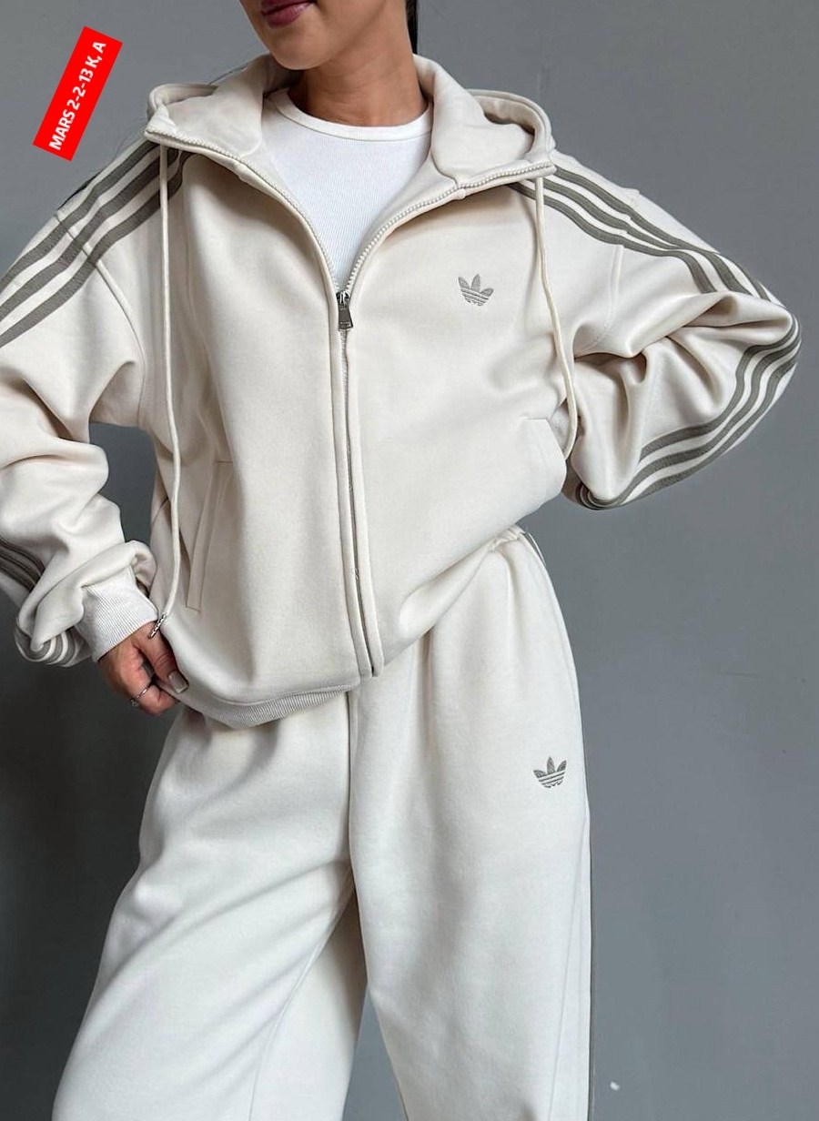 комплект одежды adidas sportswear,новый костюм,костюм адидас,спортивный костюм