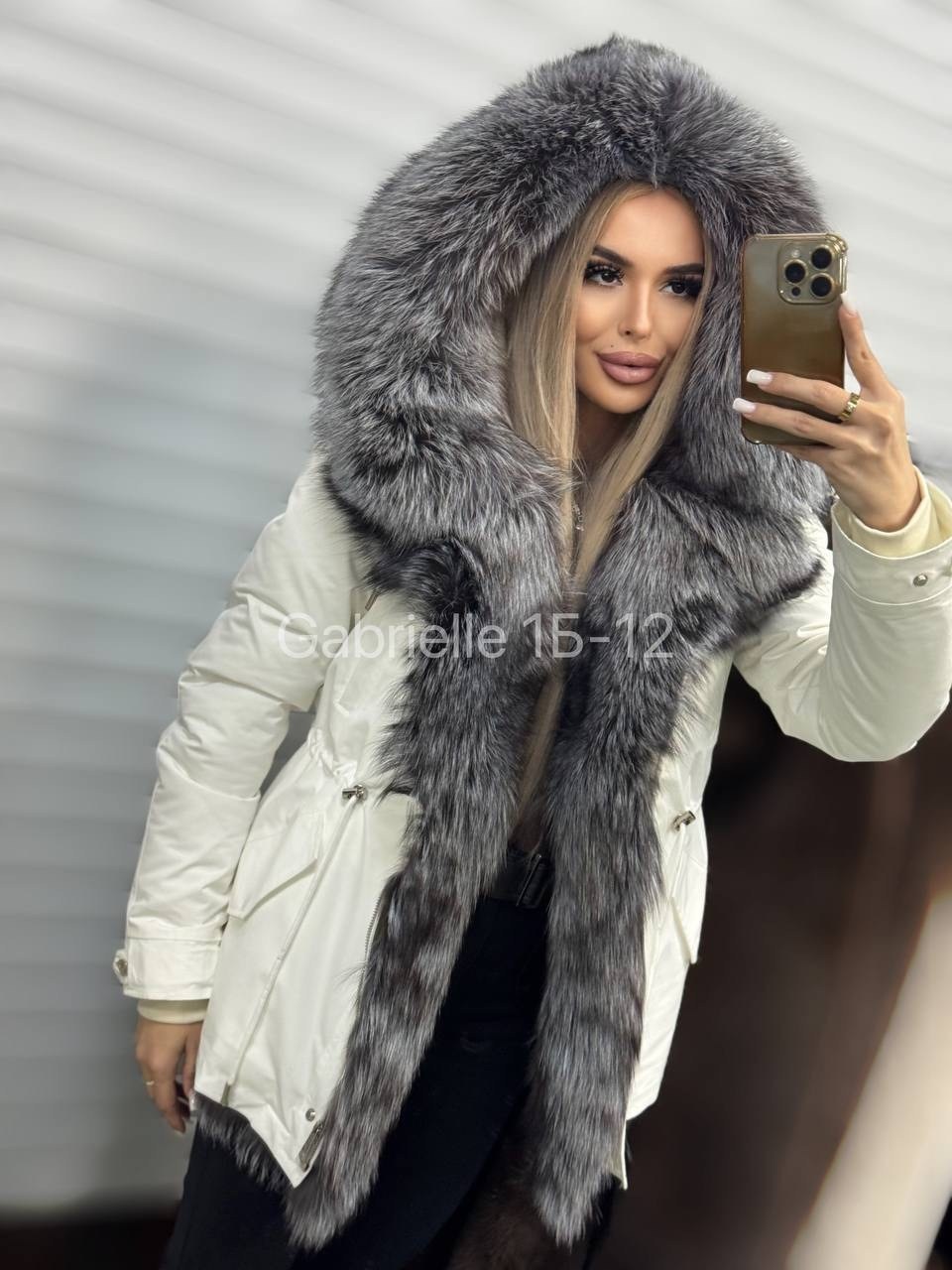 парки с чернобуркой,парки с чернобуркой женские,парка с мехом чернобурки,парка с натуральным мехом чернобурки,парка с чернобуркой