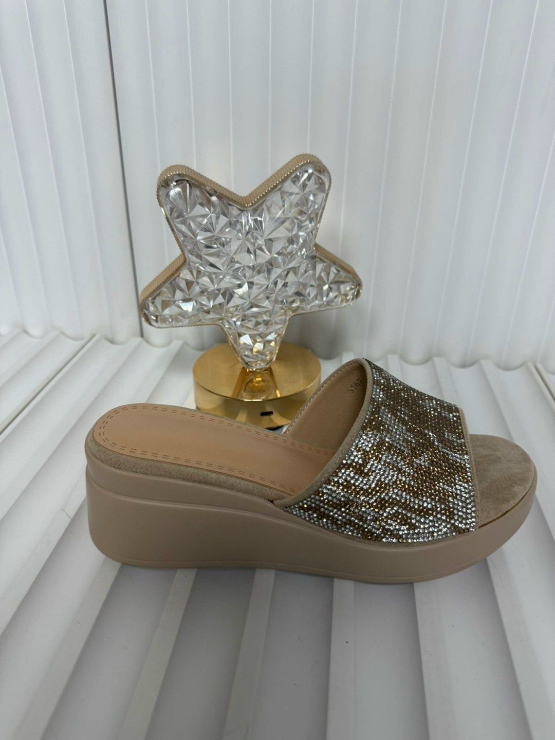 , женская,женские босоножки на танкетке, летняя,летняя женская