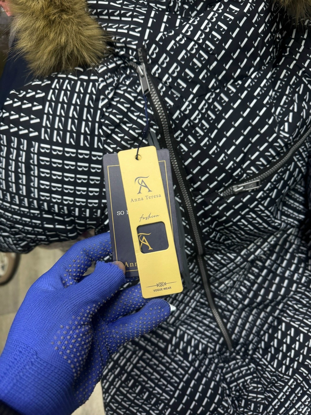 куртка borelli,зимняя куртка,куртка,меховая опушка xxl на капюшон из енота,парка с меховым