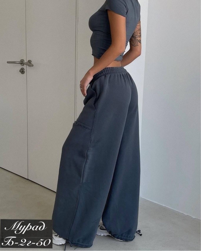 спортивные костюмы женские,трикотажные костюмы,фитнес костюм женский,спортивная одежда для женщин,костюм с шортиками