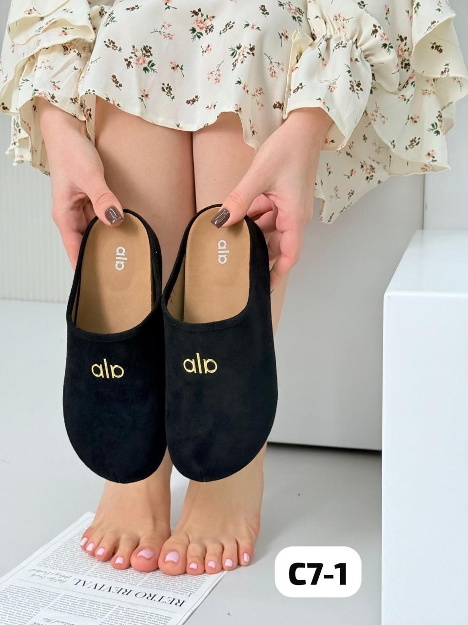 ,женская ,женские шлепанцы,обуви,тапочки женские