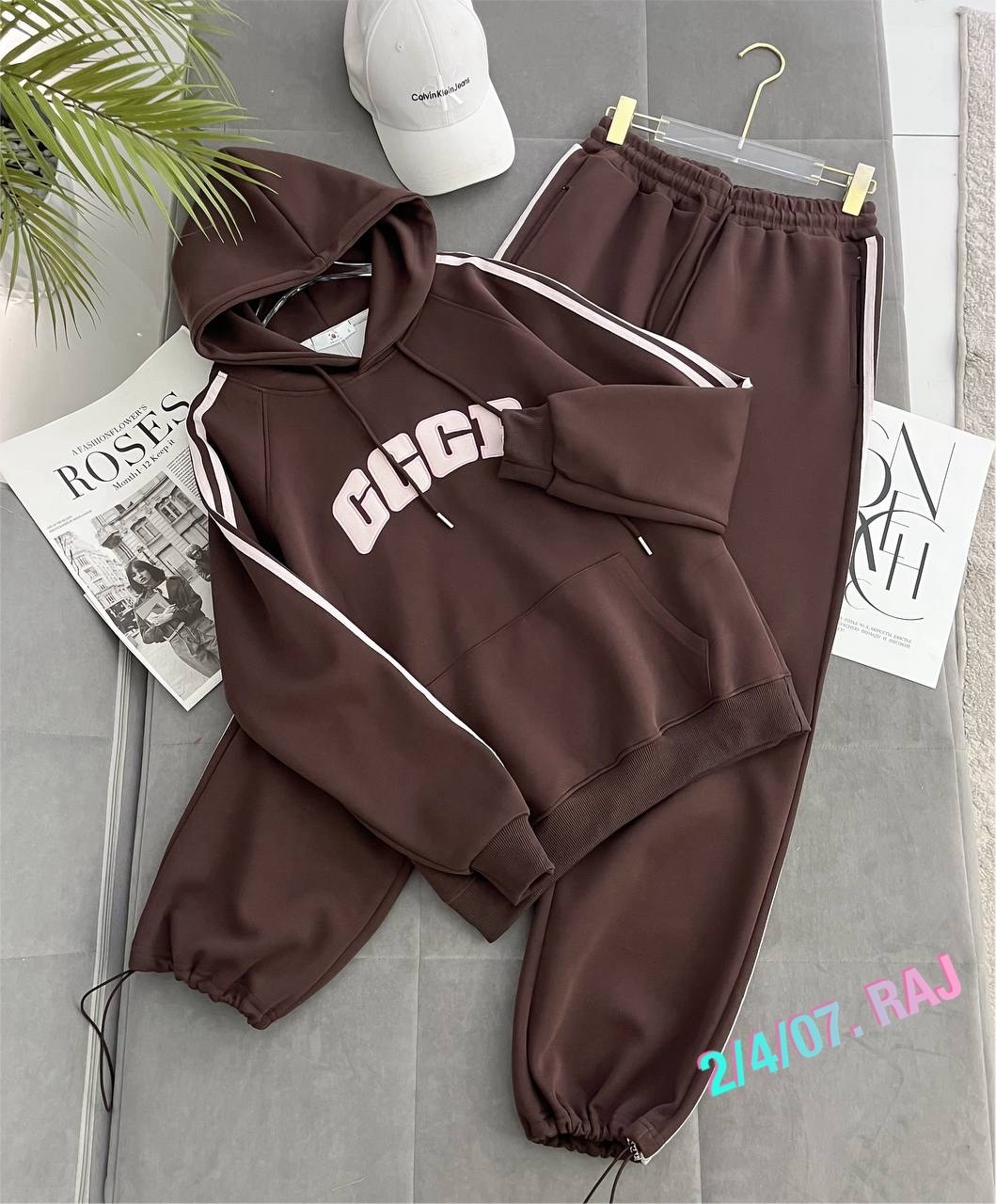 женский спортивный костюм adidas,спортивный костюм,женский спортивный костюм,модный спортивный костюм женский 2026,женский спортивный костюм на флисе