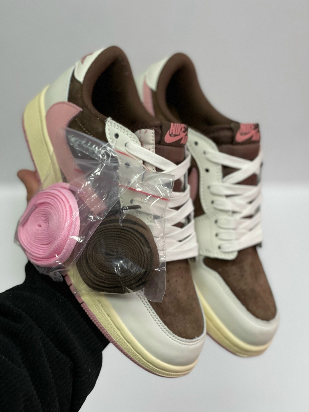 кроссовки travis scott x nike air jordan 1,nike air jordan 1 low travis scott,кроссовки nike travis scott x air jordan 1 low,кроссовки nike air jordan 1 low travis scott,кроссовки женскиe