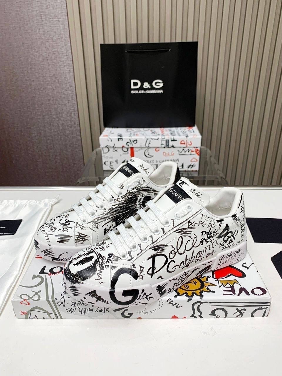 кеды дольче габбана мужские реплика,кеды dolce gabbana,кроссовки dolce gabbana,dolce gabbana кроссовки мужские,кроссовки dolce gabbana женские