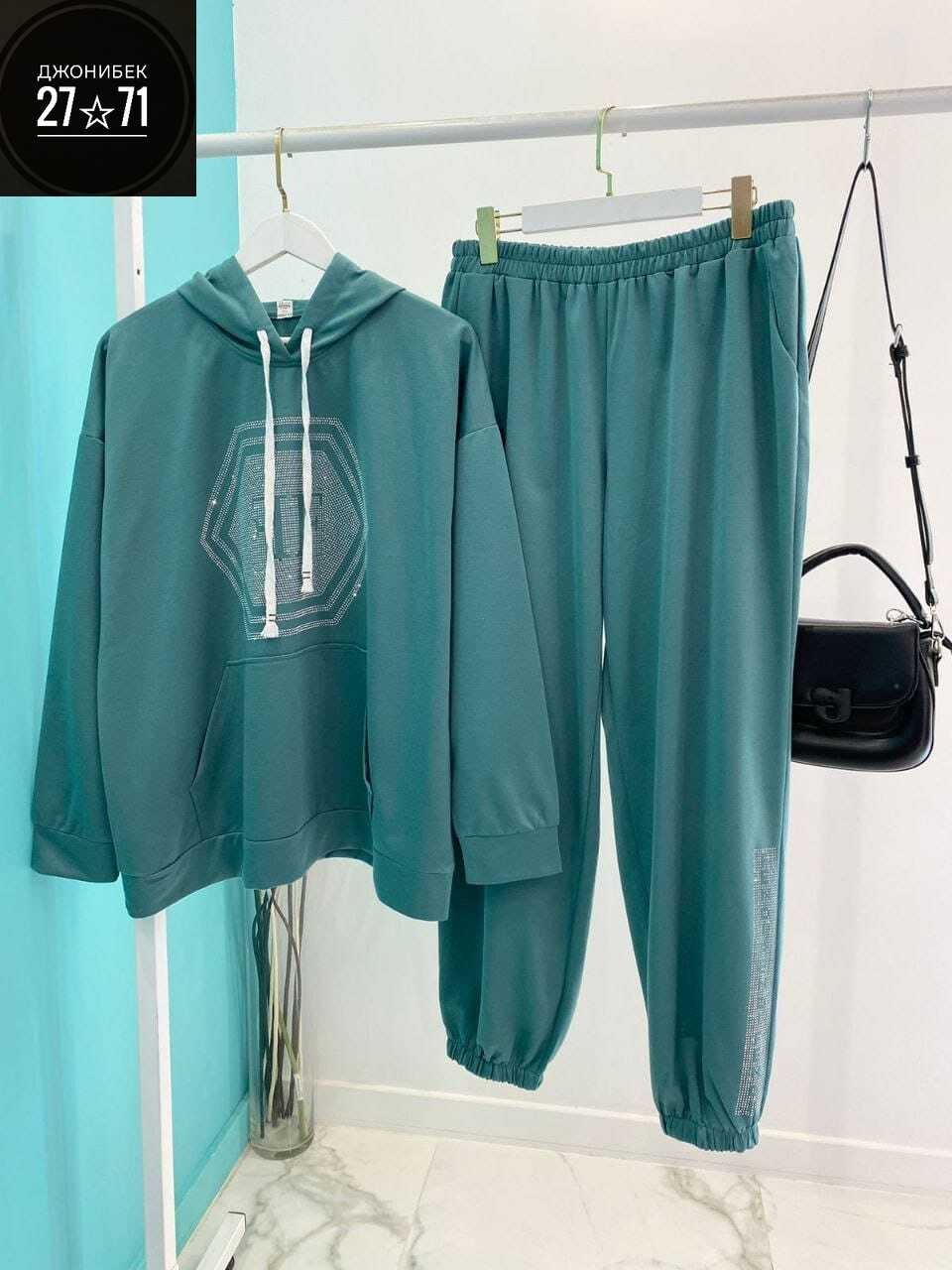 спортивные костюмы женские больших размеров,женский костюм,женские костюмы больших размеров,костюм женский спортивный,cпортивный костюм больших размеров