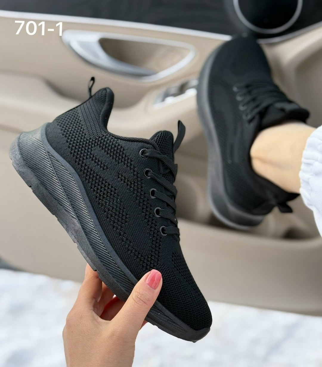 кроссовки женскиe,кроссовки облегченные,кроссовки текстильные,повседневные кроссовки,кроссовки черные