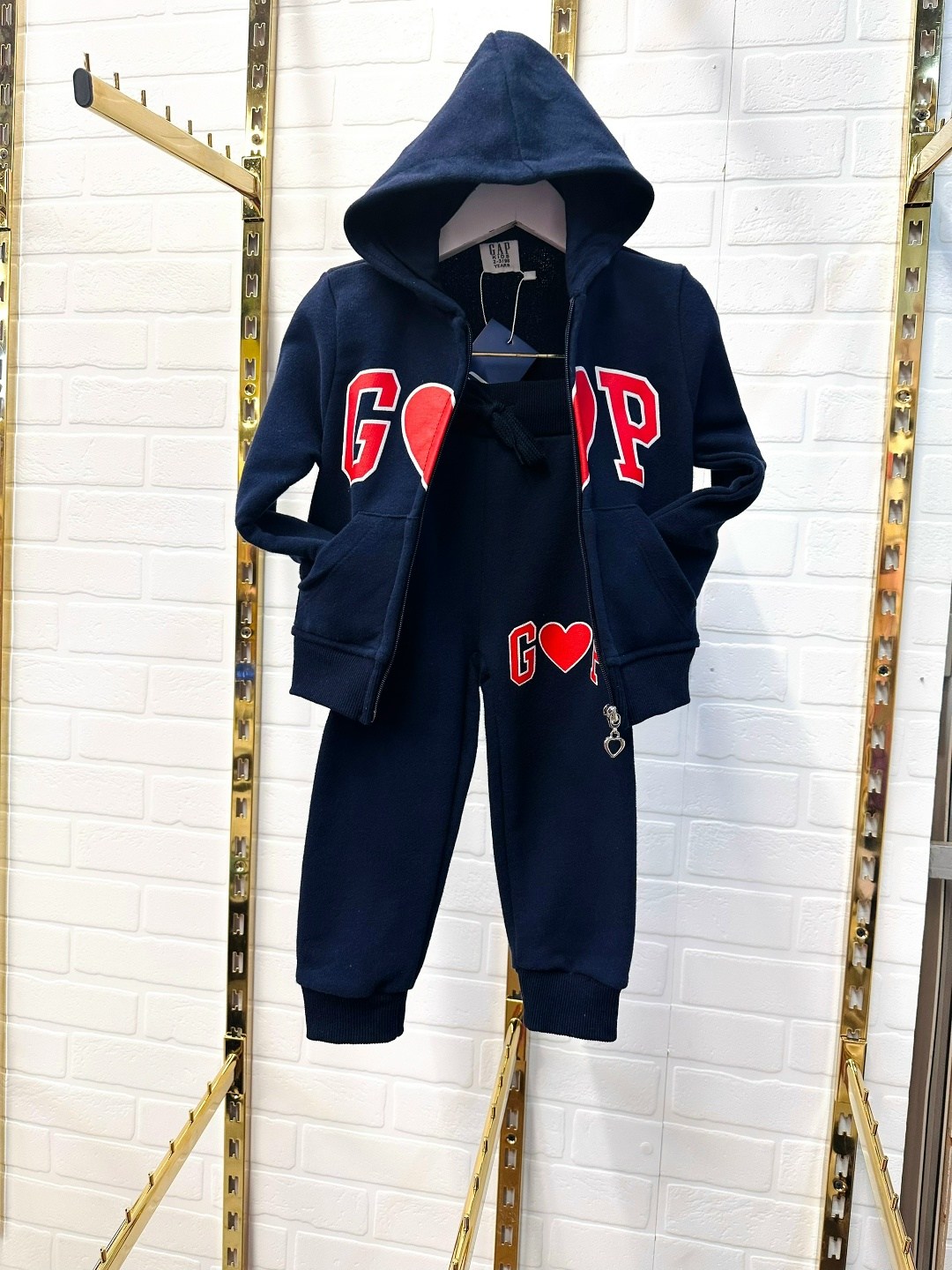 костюм спортивный велюровый,велюровый костюм для девочки,велюровые костюмы для детей,бархатные костюмы детские,велюровые костюмы