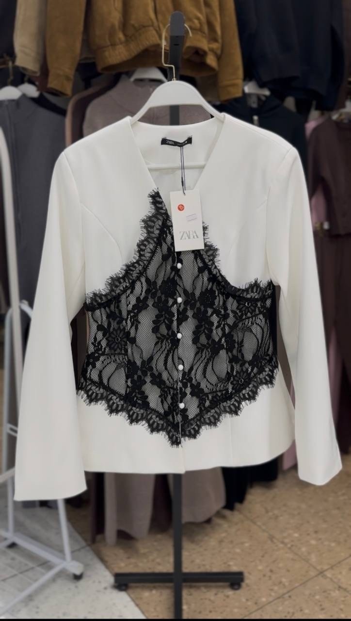 жакет с кружевом,пиджак с кружевом,пиджак кружевной,боди с кружевами,женский костюм