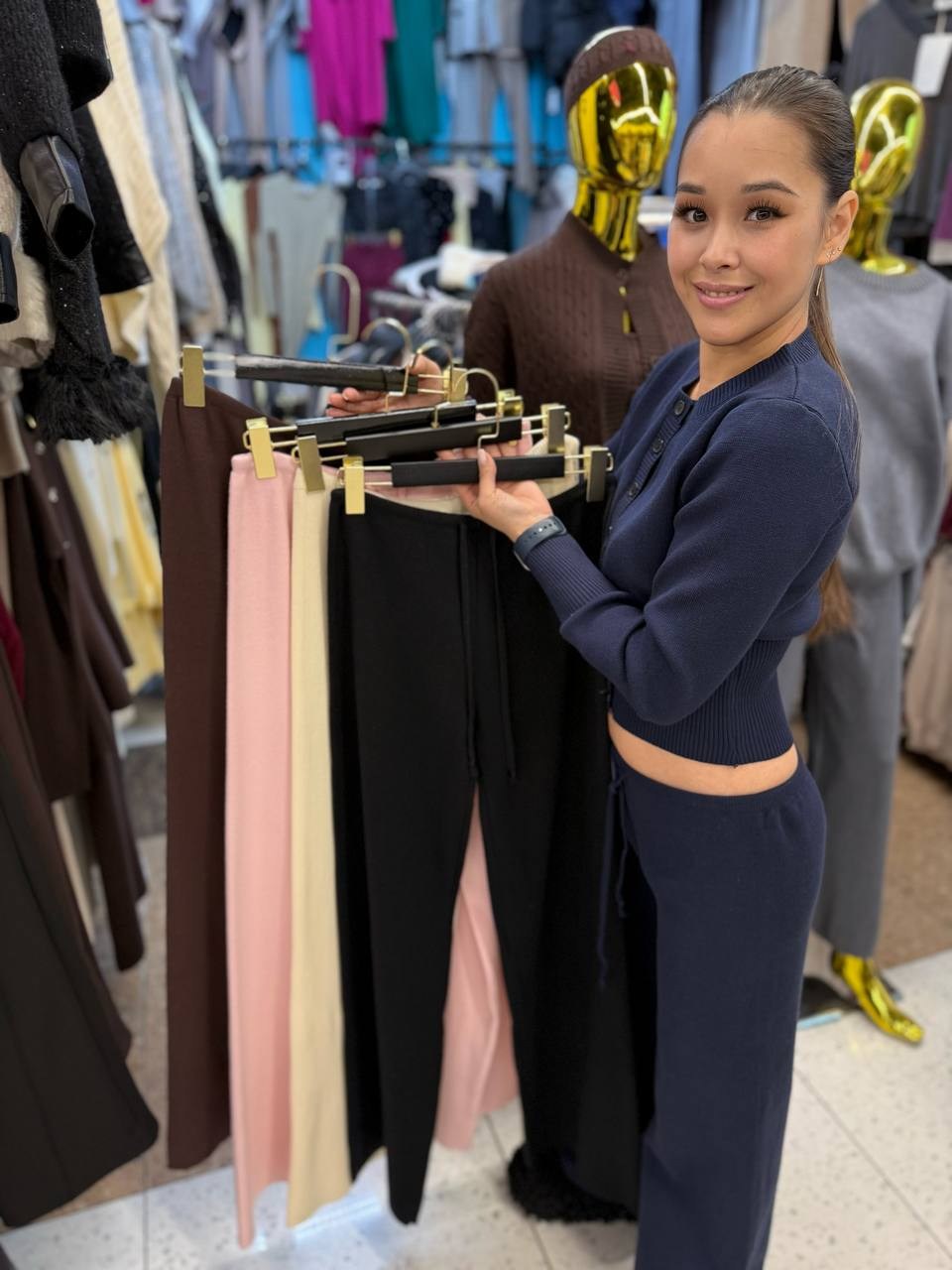 брючный костюм повседневный,женский трикотажный брючный костюм,трикотажный брючный костюм,женский трикотажный костюм,трикотажные костюмы