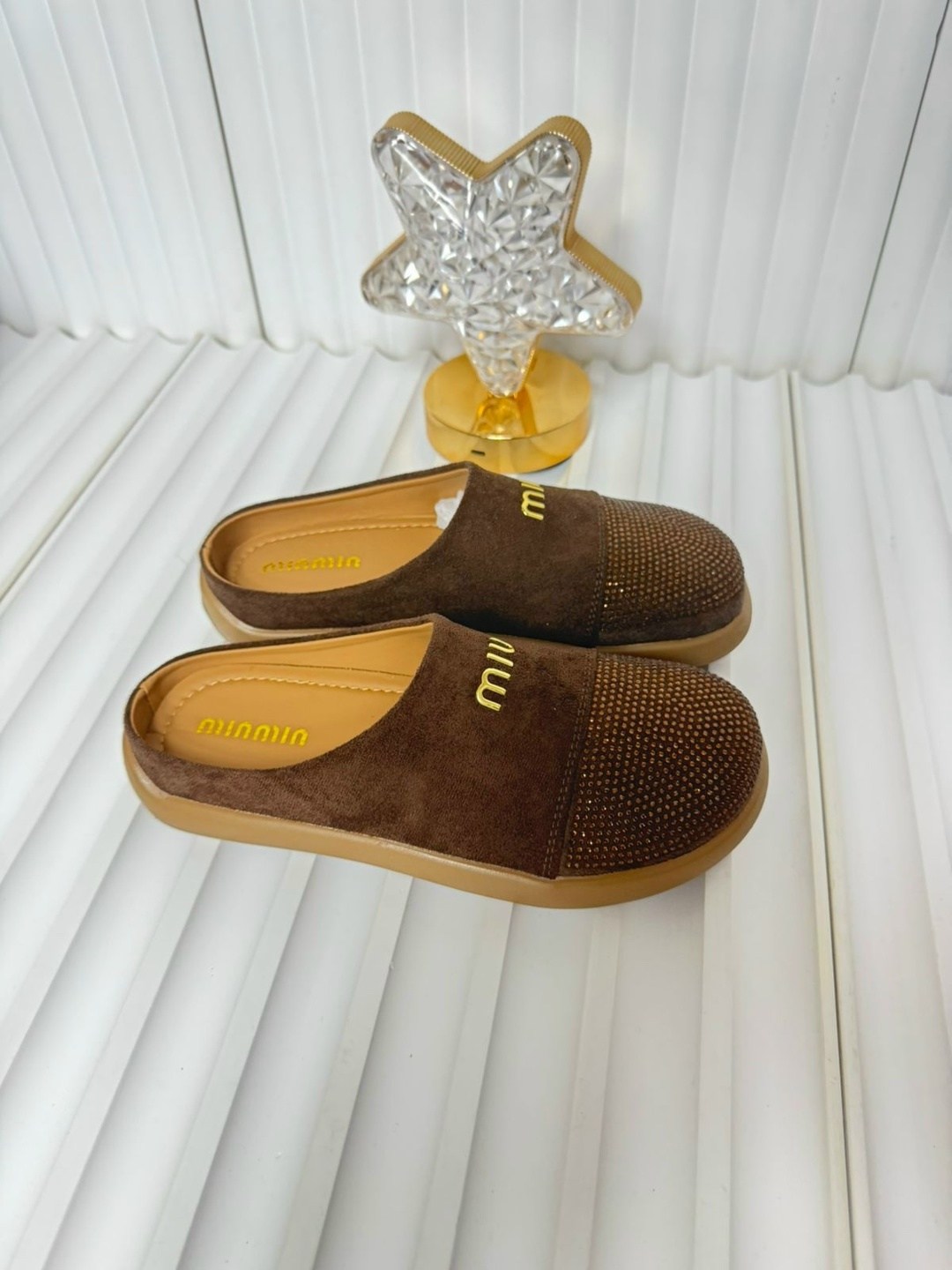 женские блестящие туфли на плоской подошве,,лоферы со стразами женские,лоферы женские блестящие,слипоны с блестками