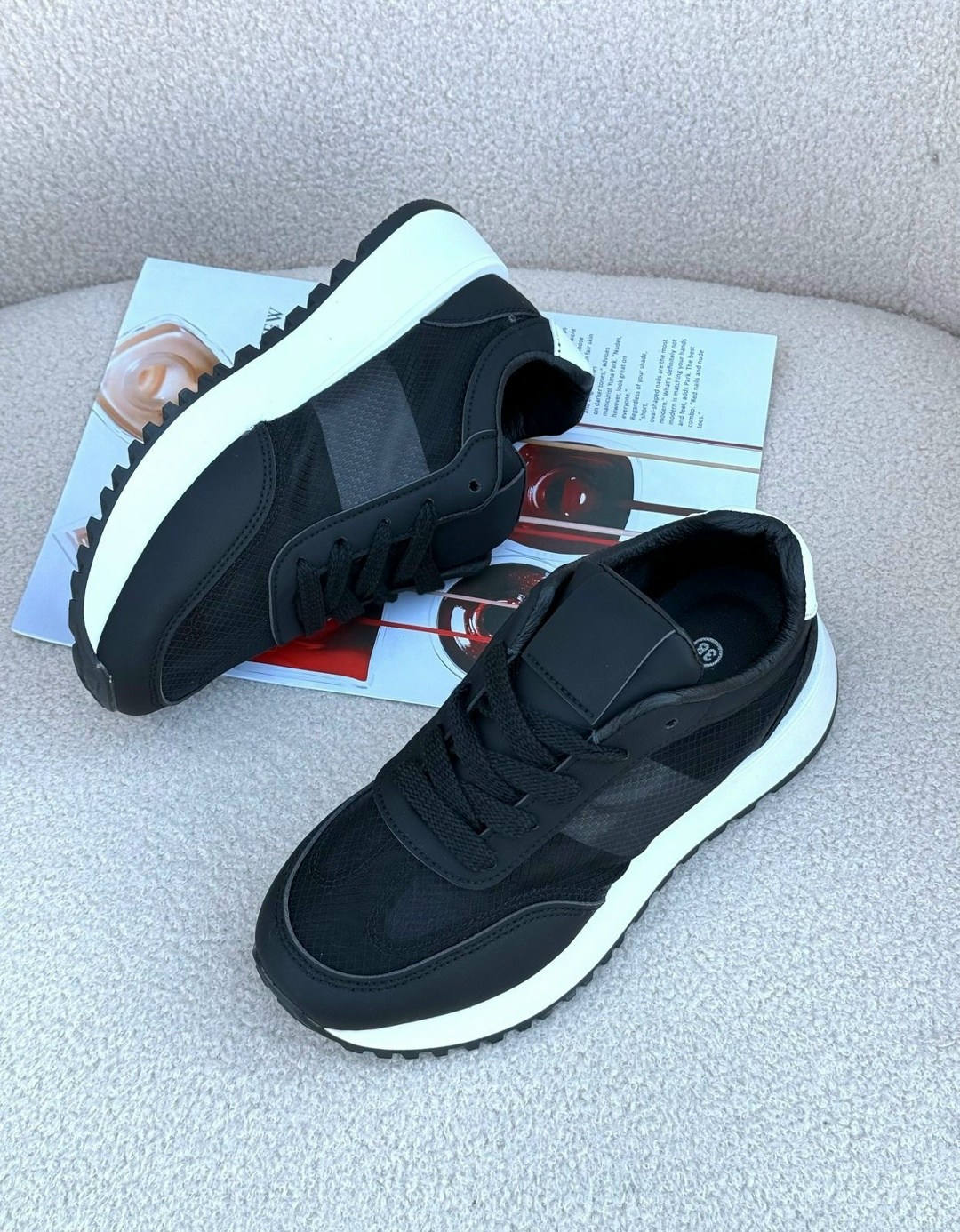 кроссовки женские,стильные женские кроссовки,кроссовки женские черный,черные кроссовки,кроссовка