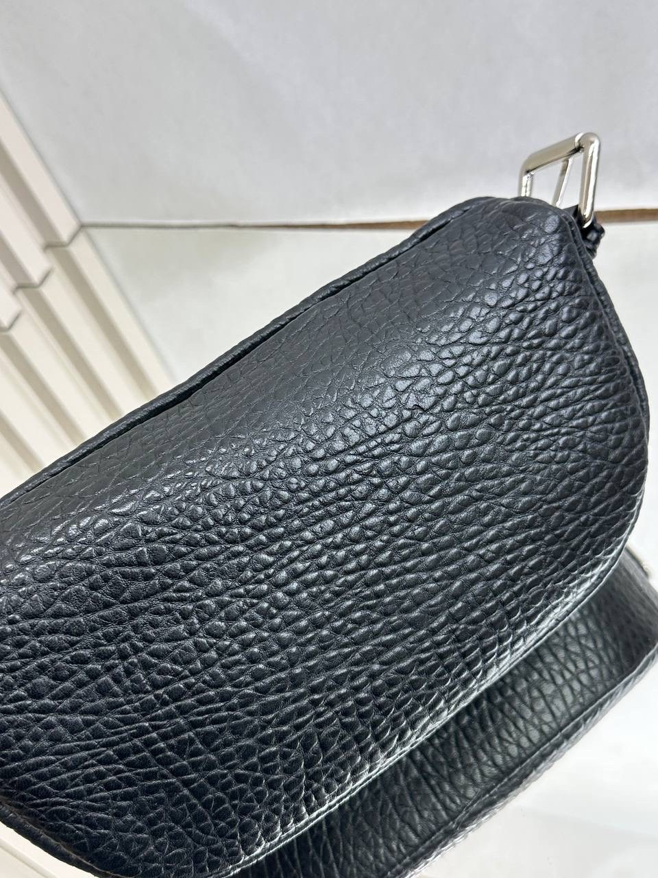 сумка с цепочкой,женская сумка,сумка через плечо в стиле,женская сумка через плечо с цепочкой,модная сумка