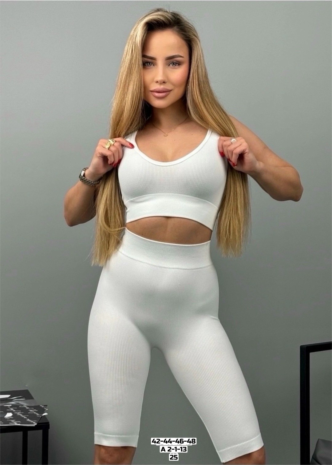 спортивный костюм топ,костюм топ и велосипедки,женский спортивный костюм топ и велосипедки,костюм женский для фитнеса,женский костюм