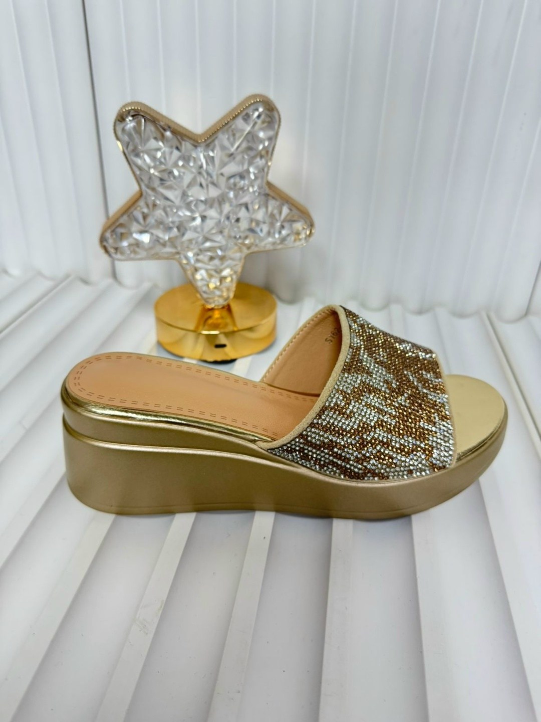 , женская,женские босоножки на танкетке, летняя,летняя женская