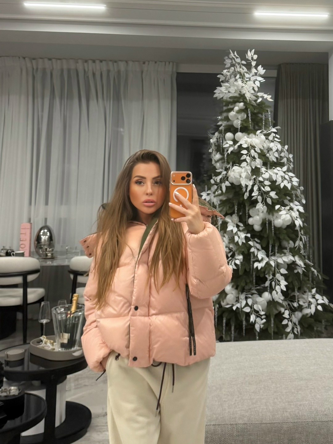 куртка пуховик,куртка,женская зимняя куртка,женский пуховик,женская куртка