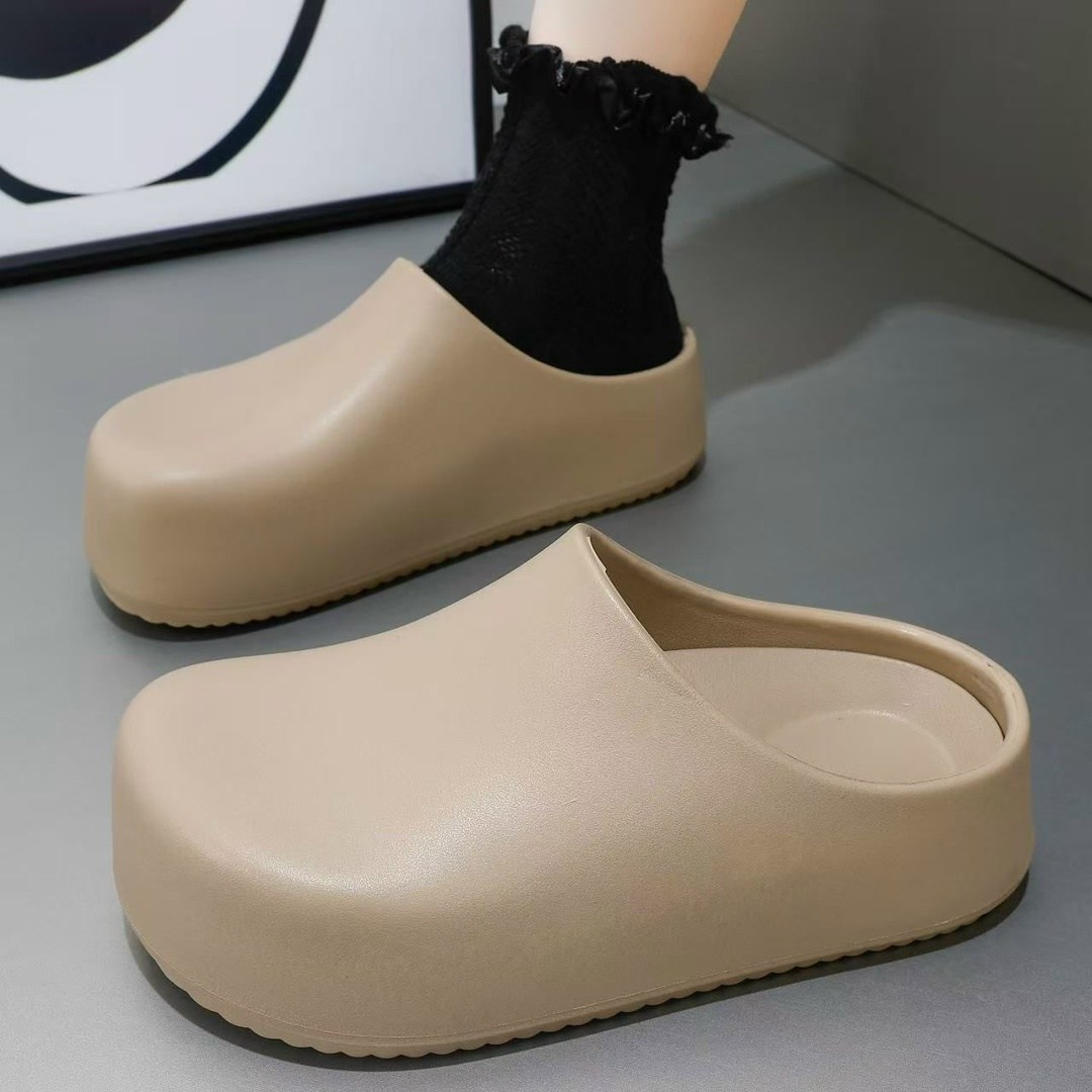 шлепанцы женские,,тапочки модные,летние тапочки,модные шлепанцы