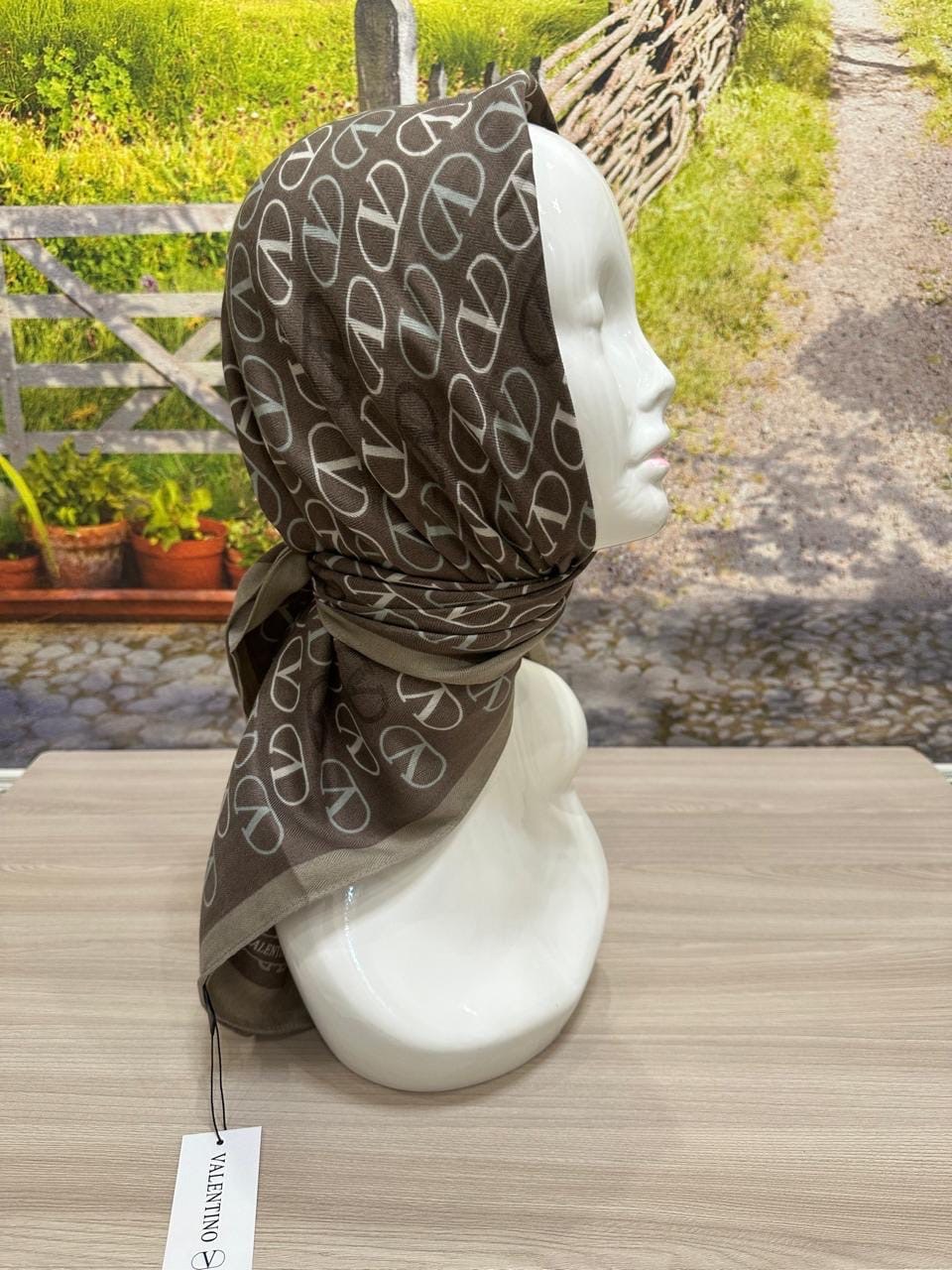 платки диор,шелковые платки,женские платки,платка,платок шелковый на голову