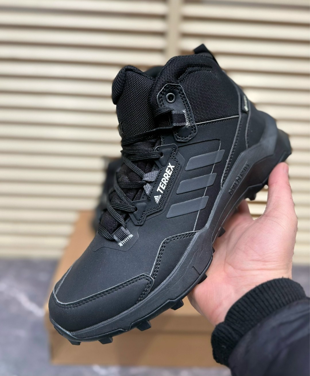 кроссовки adidas terrex зимние,зимние кроссовки adidas,зимние кроссовки адидас мужские,adidas зимние кроссовки мужские,кроссовки зимние adidas climaproof