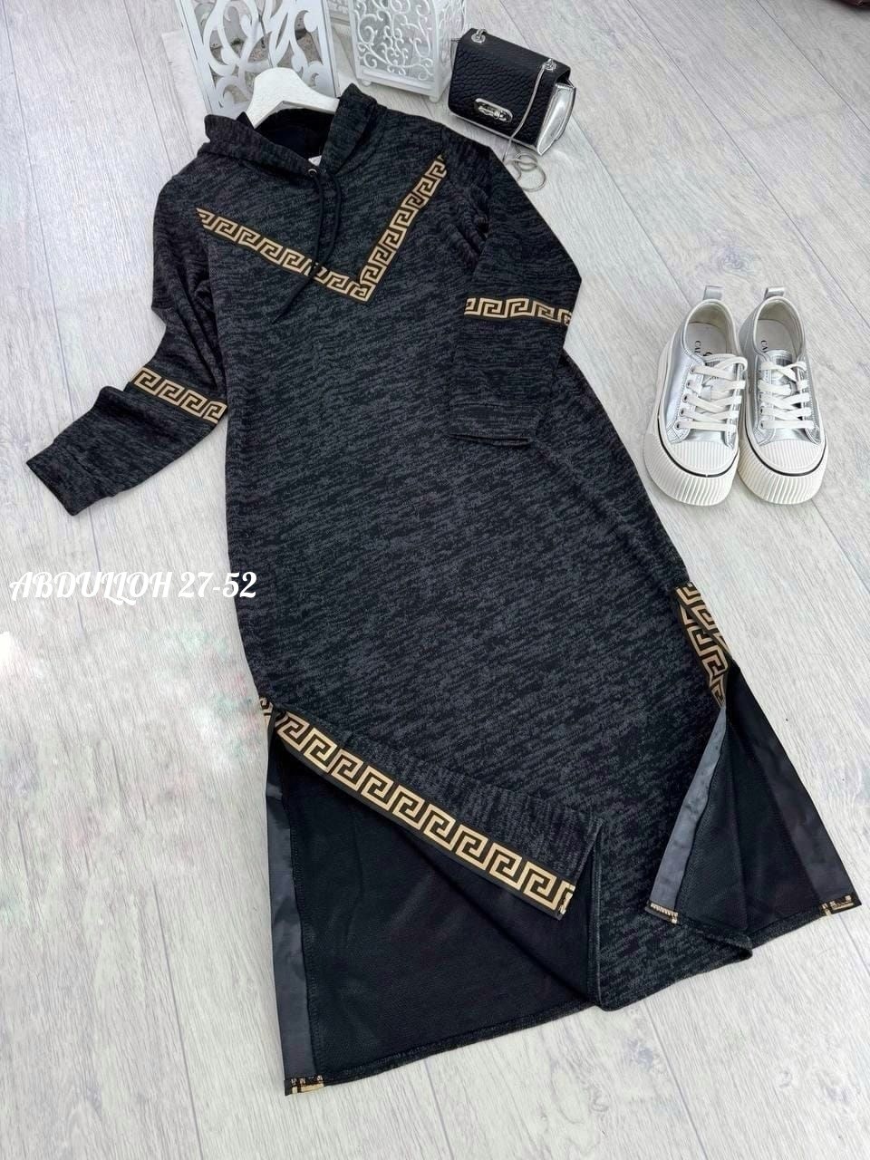 платье с капюшоном и длинным рукавом,платье с капюшоном,платье с капюшоном длинное,платье спортивное с капюшоном,платье худи