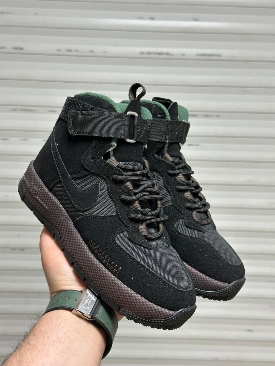 nike air jordan 1 retro high,air jordan 1 retro high og,air jordan 1 mid triple white,nike air jordan 1 retro high og,nike air jordan 1 retro