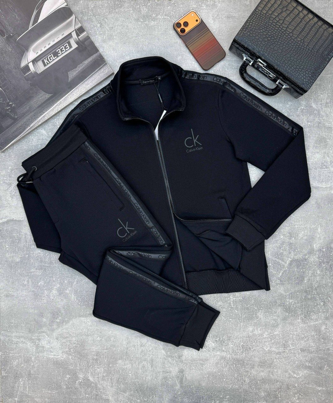 спортивный костюм armani exchange,спортивный костюм calvin klein,спортивный костюм armani,спортивный костюм кельвин кляйн мужской,мужской спортивный костюм