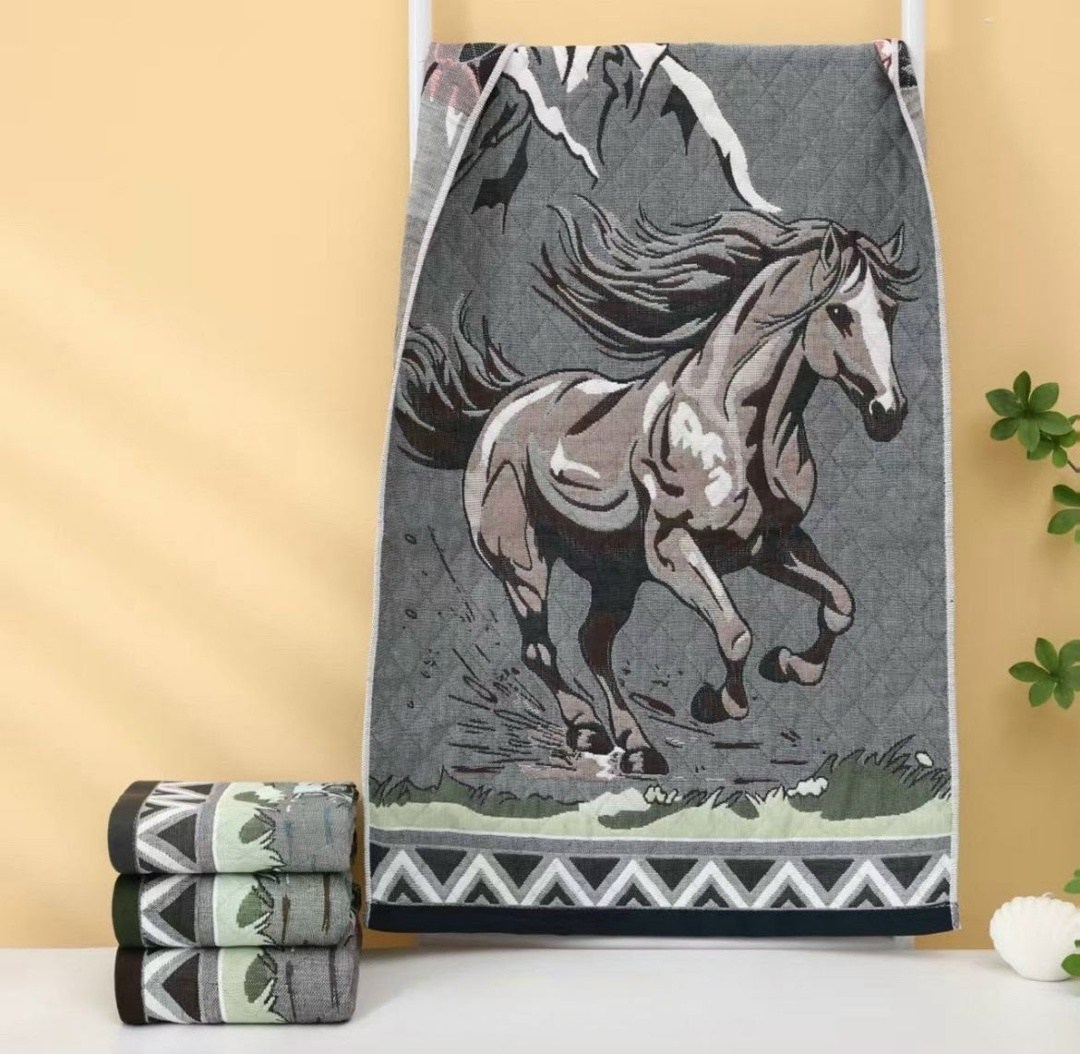 полотенце с лошадками,полотенца с лошадью набор подарочный,мягкое полотенце,полотенце с лошадью банное,полотенце с конем