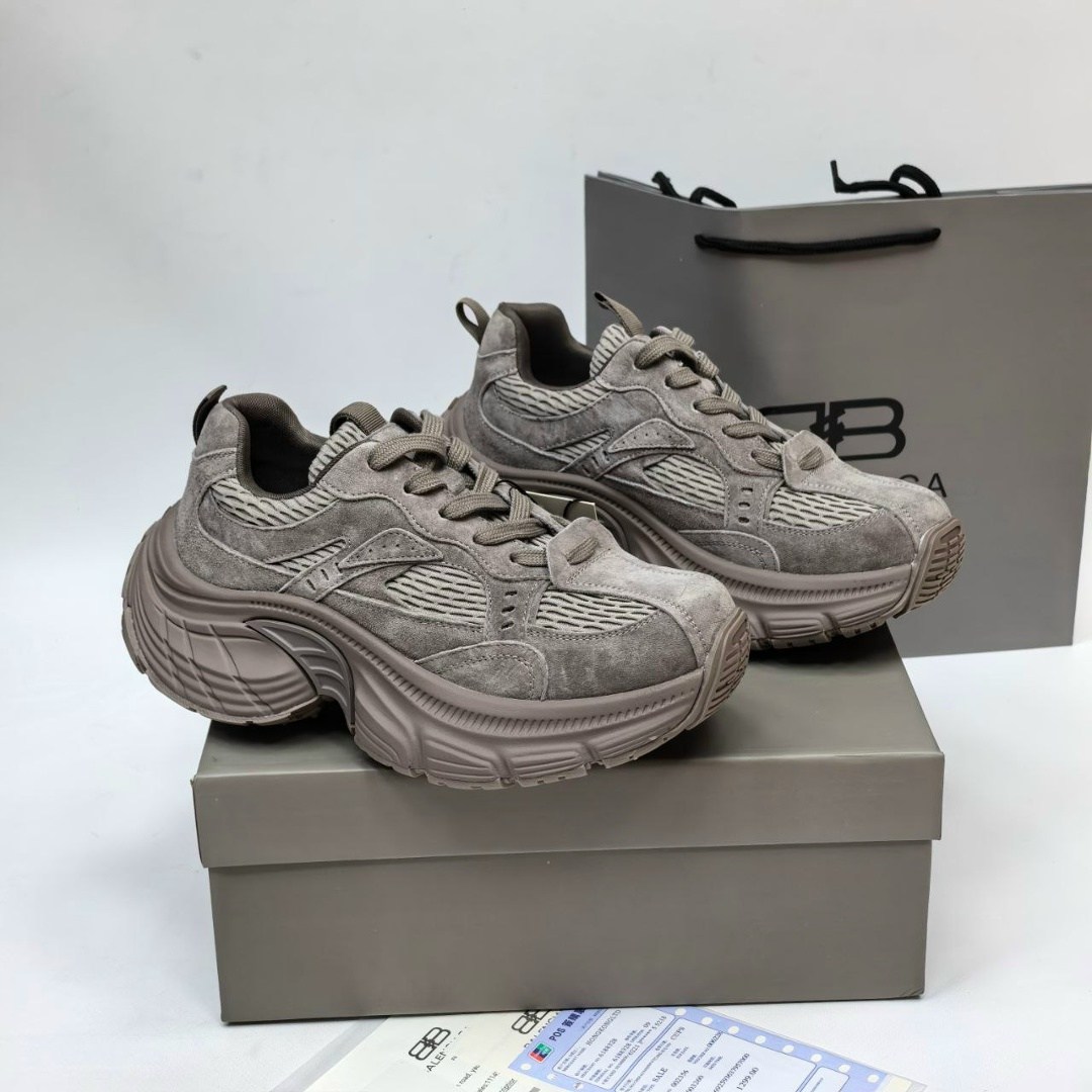 кроссовки женские balenciaga,кроссовки balenciaga,,кроссовки balenciaga triple s,balenciaga triple s sneaker
