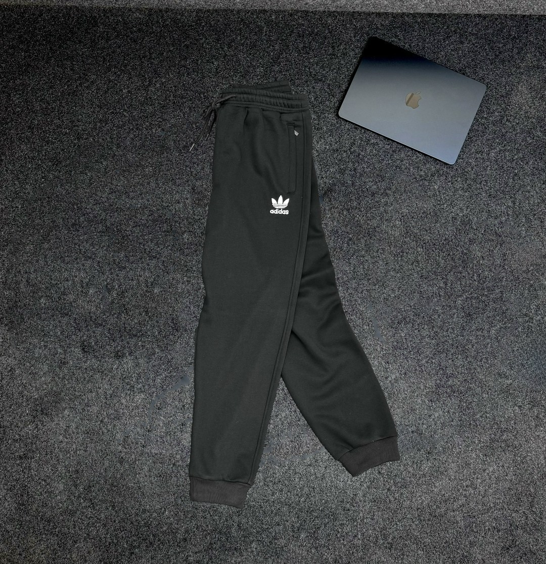 спортивные штаны адидас серые мужские,мужские спортивные брюки adidas,брюки спортивные adidas,мужские брюки adidas,брюки спортивные logo pant adidas