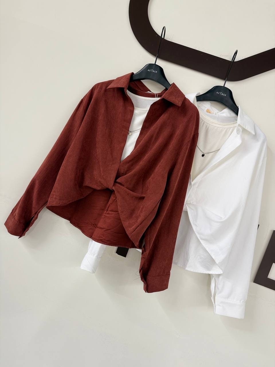 женская рубашка,стильная блузка,коричневая рубашка oversize с воротником мао gloria jeans,женские блузки и рубашки,блузка модная