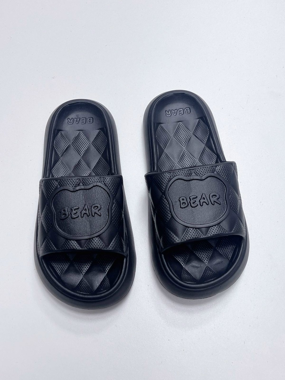 женские шлепанцы,белые шлепанцы,шлепки женские,,тапочки модные